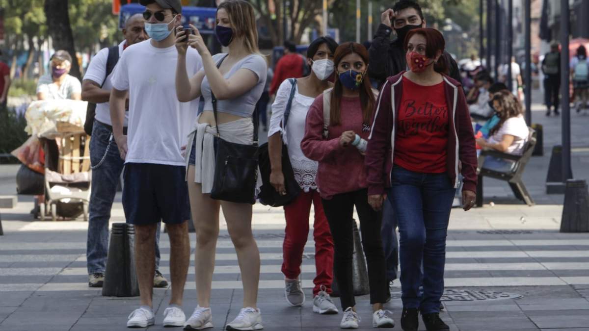 La OMS consideró irrealista que la pandemia termine en 2021