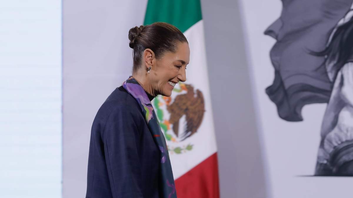 La presidenta durante la "mañanera del pueblo"