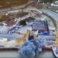 Explota bomba de la Segunda Guerra Mundial encontrada en una construcción