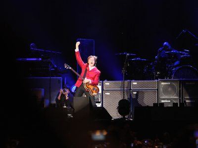 Estafan con boletos falsos a fanáticos de Paul McCartney