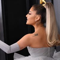 ¡Las estrellas marcan tendencia! Los looks más impactantes de los Grammys 2020