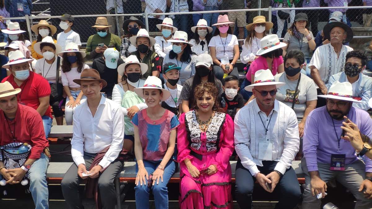 Sheinbaum asistió a Iztapalapa este viernes santo