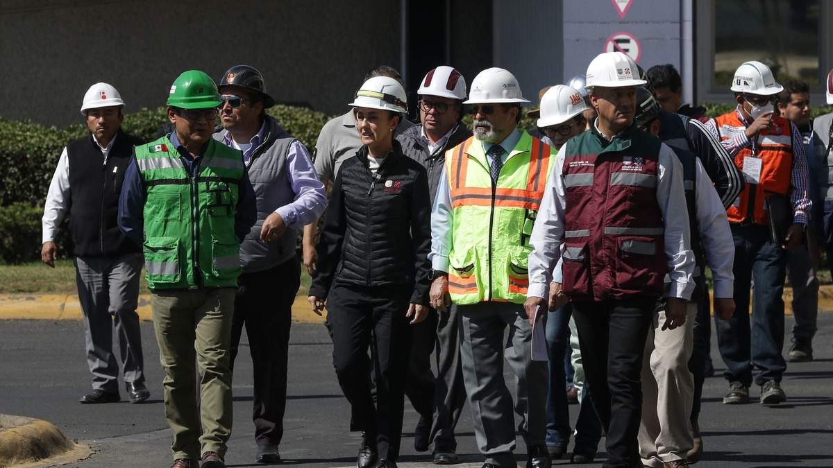 La jefa de gobierno, Claudia Sheinbaum, recorrió la zona de rehabilitación de la T2 del AICM