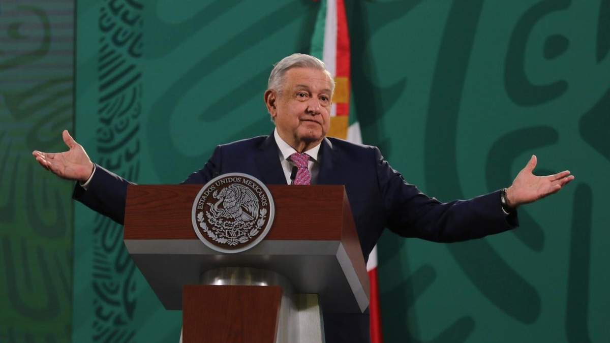 AMLO descartó vacunarse antes de su turno y usar cubrebocas