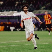 “El Chino” Huerta debuta con derrota en la Europa League