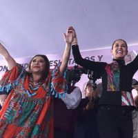 Sheinbaum le marcó agenda de gobierno a Brugada con promesas de Cablebús en Tlalpan