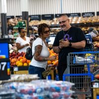 Inflación en EU alcanza nivel mínimo en tres años