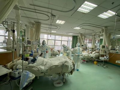 ¡Sin control! Ascienden a 56 los muertos y más de 2.000 infectados por el coronavirus en China