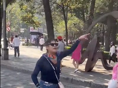 "Bola de nacos": diputada morenista María Clemente García agrede e insulta a manifestantes