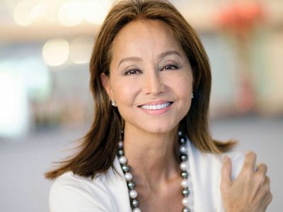 Parece de 40: Isabel Preysler luce 30 años menor en las fotos de esta Navidad