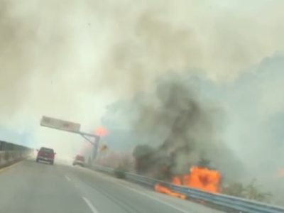 Usuarios de la autopista del Sol reportan incendio en Buena Vista de la Salud (Video)