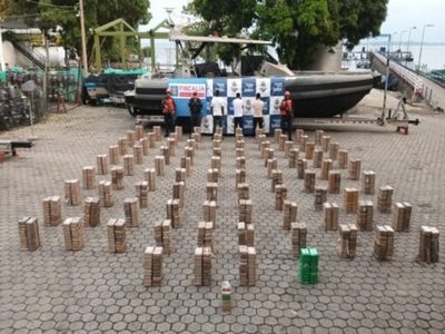 Colombia anuncia la incautación de 27 toneladas de cocaína, 18 de ellas cerca de Canarias