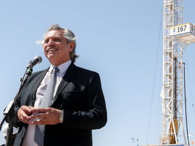 Alberto Fernández les "dará pelea" a quienes "quieren devaluar el peso"