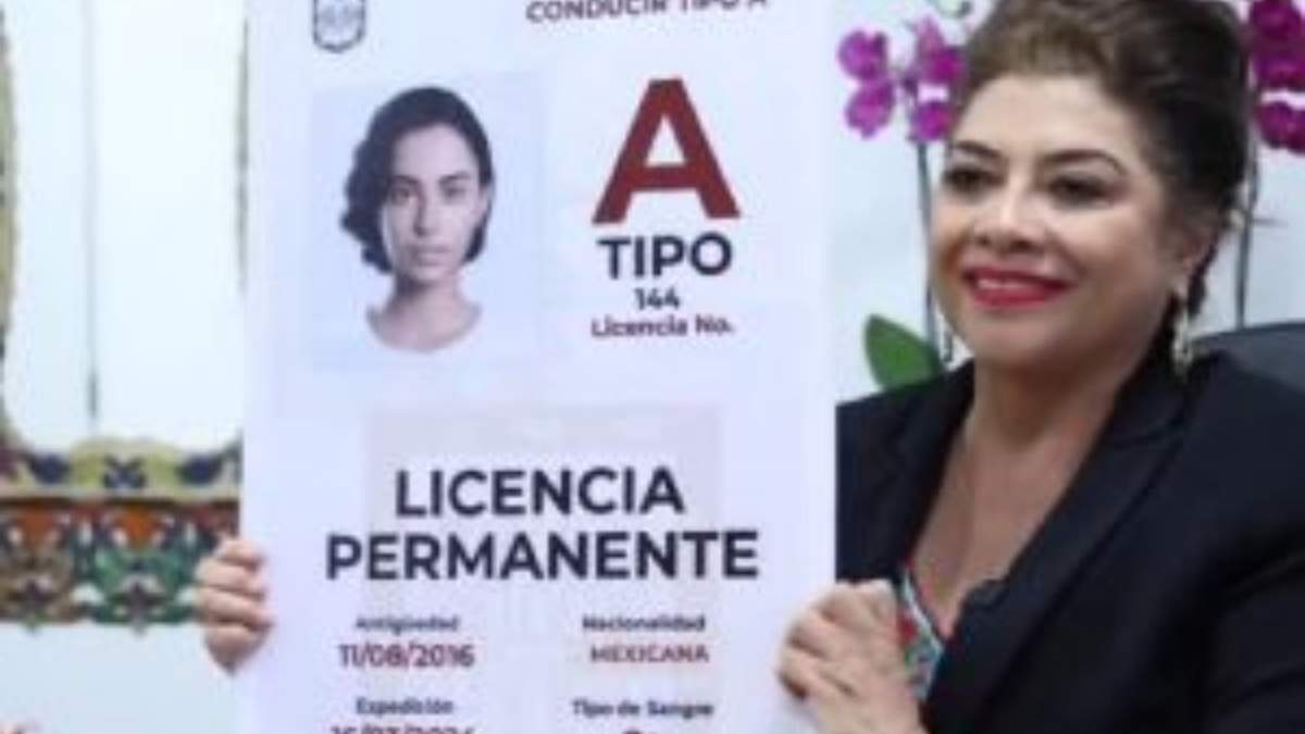 Clara Brugada prometió regresar la licencia permanente