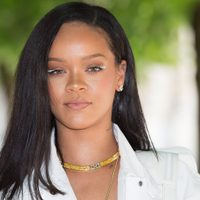 Rihanna causó consternación entre sus seguidores por unas intrigantes fotografías