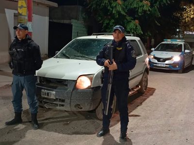 Tras una veloz persecución, la Policía recuperó una camioneta robada horas antes