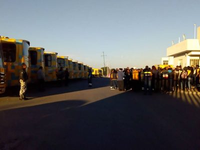 Paro de choferes deja a tres mil 500 niños sin transporte escolar en Querétaro