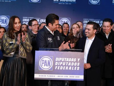 PAN hace relevo en San Lázaro; Elías Lixa sustituirá a Noemí Luna