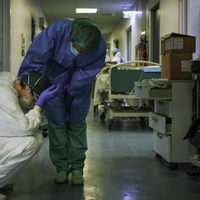 No hay consuelo: murieron dos personas más por coronavirus