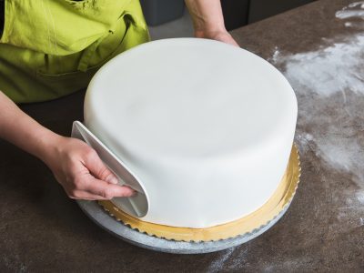 Que tus tortas queden hermosas: con 3 ingredientes, prepará tu propio fondant o pasta ballina