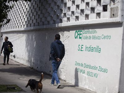 Juez federal concede el primer amparo contra la Ley de la Industria Eléctrica