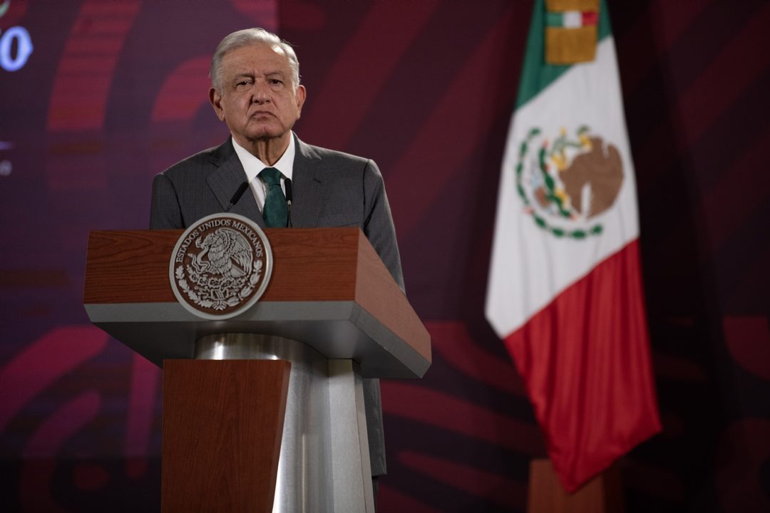 06_AMLO