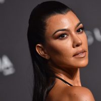 ¡ATREVIDA! Kourtney Kardashian lleva la cuarentena a otro nivel. ¡Es una diosa!