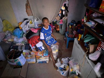 Un niño en Brasil llamó a la Policía por padecer hambre y su familia recibió una ola de donaciones