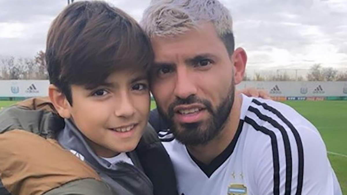 Benja y el Kun Agüero. Fuente: (Twitter)