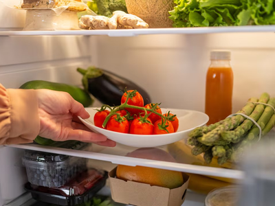 El truco para conservar los tomates frescos por más tiempo: solo necesitás un poco de cinta