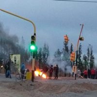 Ruta 22: Corte de desocupados de la UOCRA en Plottier