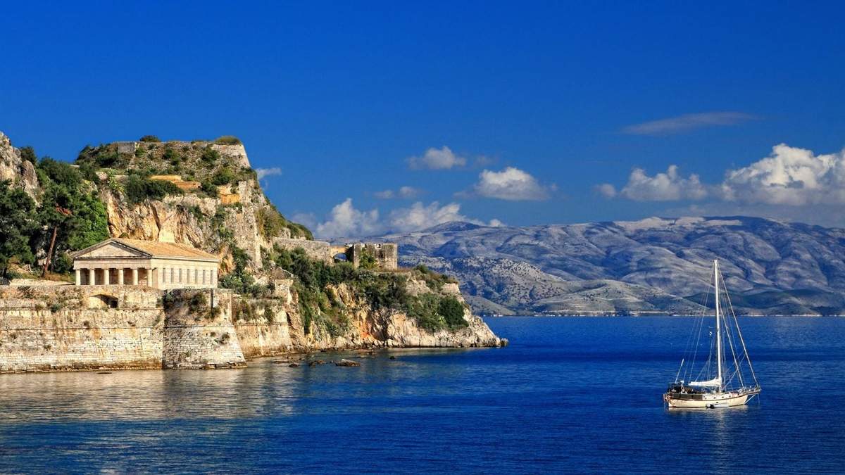 Tour subacuático en Grecia. Fuente: (Twitter)