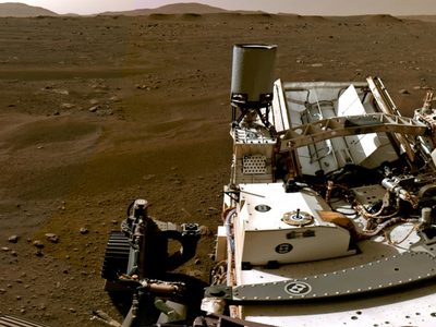 El robot de la NASA en Marte grabó su primer paseo por el planeta rojo
