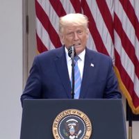 Trump anuncia la entrega de 150 millones de pruebas rápidas de covid-19