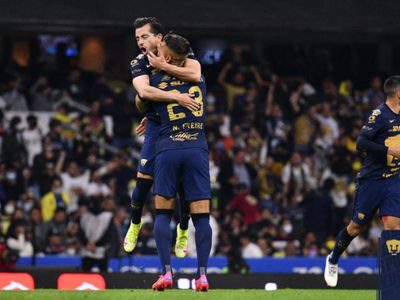 Pumas ruge en el Azteca, elimina al América y avanza a semifinales