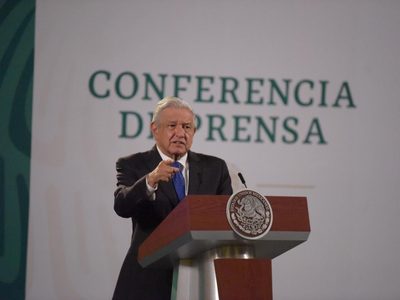 Decisión del TEPJF en caso Salgado y Morón, "un exceso" y un "golpe a la democracia": AMLO
