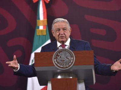 La amebiasis lingüística