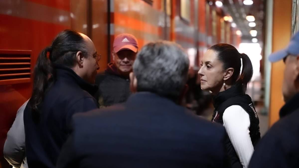 Claudia Sheinbaum en los talleres de El Rosario