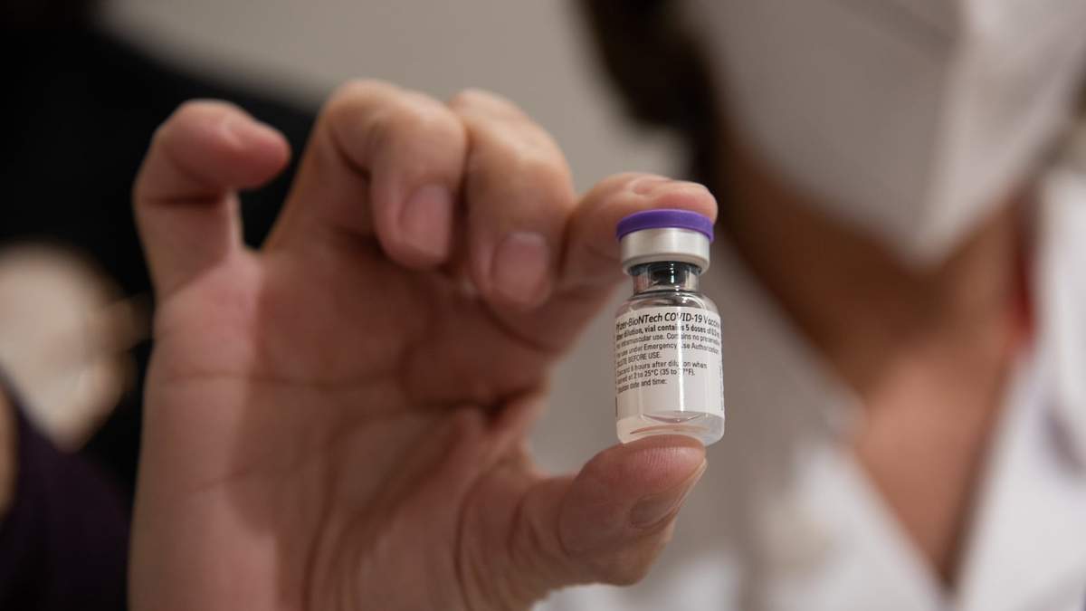 La campaña de vacunación contra el coronavirus continúa en Neuquén. Fuente: (Twitter)