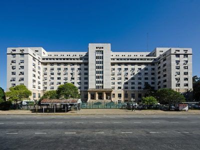 Milei acelera la renovación judicial y envía otros 30 pliegos de jueces al Senado