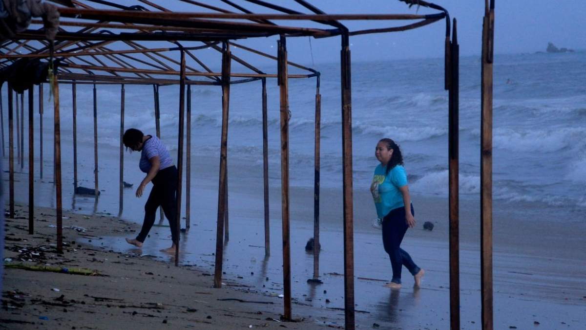 Lluvias y afectaciones leves ha dejado la tormenta tropical Celia en costas de Guerrero