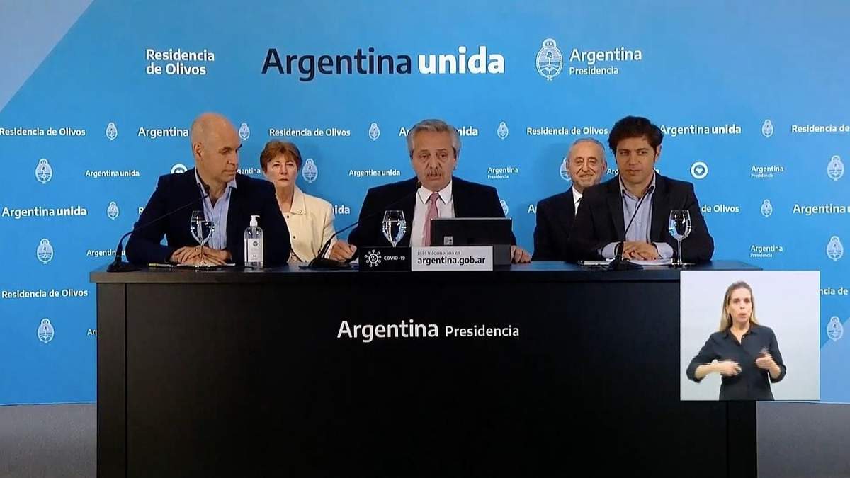 El presidente Alberto Fernandez junto al gobernador Axel Kicillof y el jefe de gobierno porteño Horacio Rodríguez Larreta. Fuente: (Twitter).