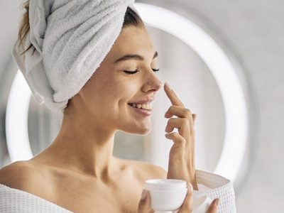 Los productos antienvejecimiento valen fortuna: prepará estos 3 aceites naturales para tener la piel más tersa