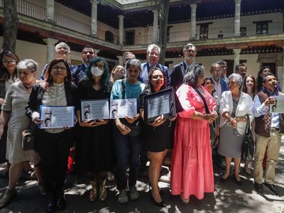 Otorgan Premio Breach-Valdez a periodistas que documentaron la violencia feminicida en México
