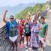 Atletas indígenas mexicanos ganan el oro, plata y bronce en el 23 Maratón de la Muralla China
