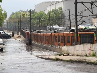 Autoridades del Metro y municipio de La Paz acuerdan medidas contra interrupciones en el servicio
