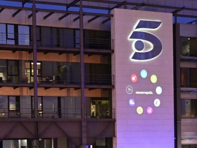 Telecinco y Lecturas, especialistas en ayudar famosos que están en mala situación económica