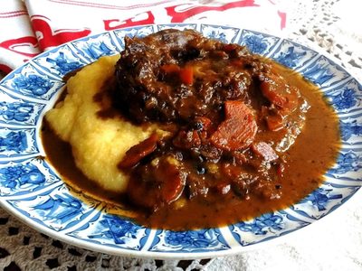 Osobuco con polenta: deleitate con esta receta especial de invierno, fácil y que gusta a todos