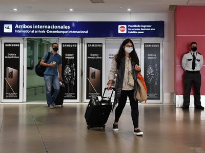 Repunte del coronavirus: podrían cerrar el aeropuerto de Ezeiza a partir del 15 de enero