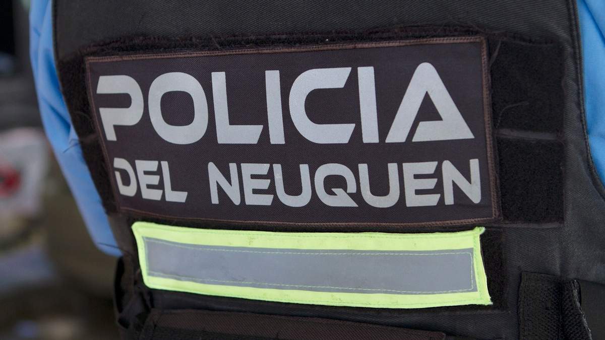 Policía de Neuquén. Fuente: (Emiliano Ortiz)
